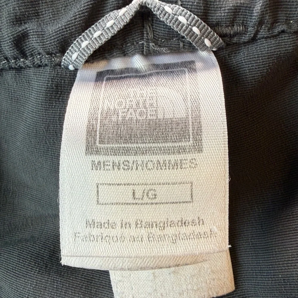 The North Face Mens Cargo Shorts Dark Gray Nylon Hiking Belted Size L 2865